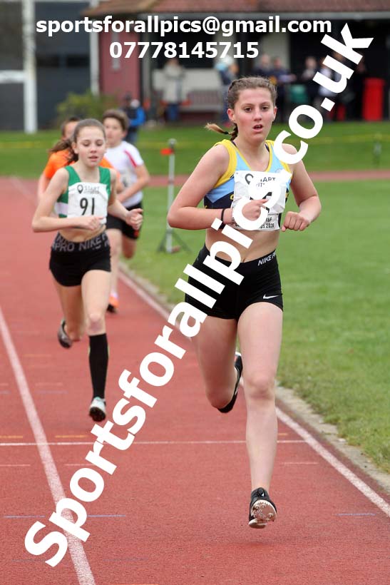 800 metres, NECAA Open Meeting, Morpeth, Sunday, October 18th. David T. Hewitson/Sports for All Pics